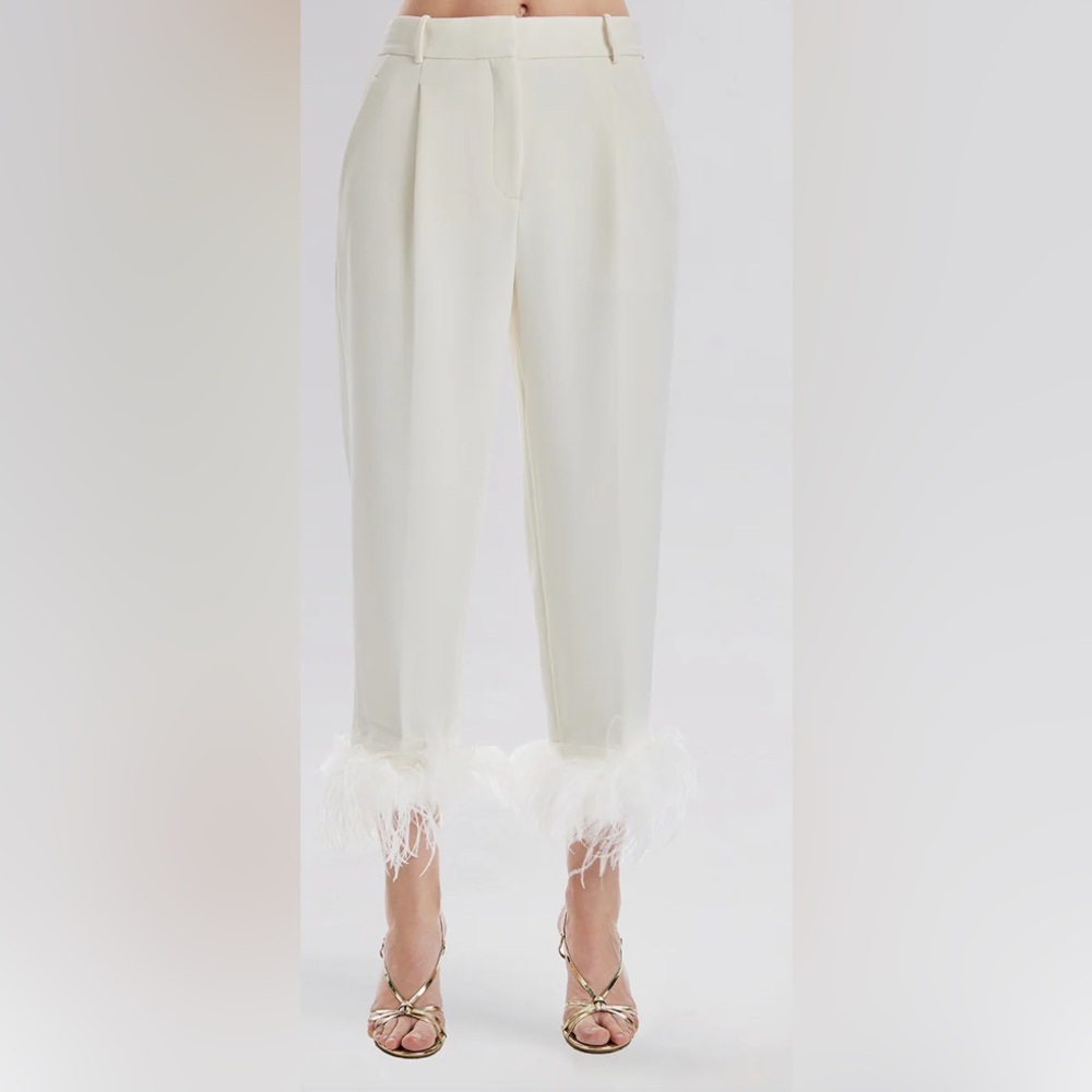 Cream Ankle Cropped Pants with Relaxed Fit